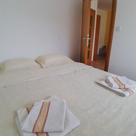Apartman Lala Foca Bagian luar foto