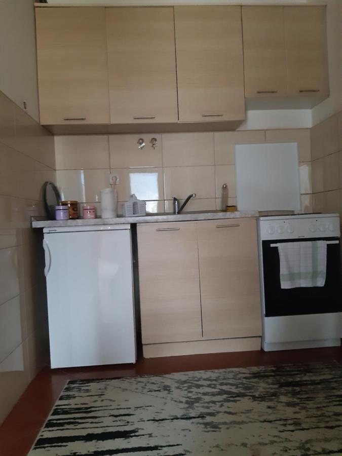 Apartman Lala Foca Bagian luar foto