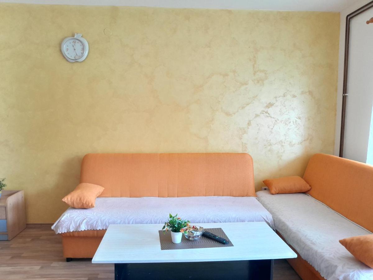 Apartman Lala Foca Bagian luar foto